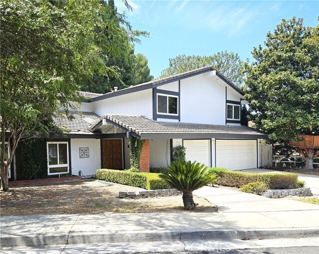 289 S Solomon Dr