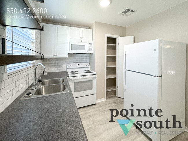 Photo - 6385 Schoel Ln