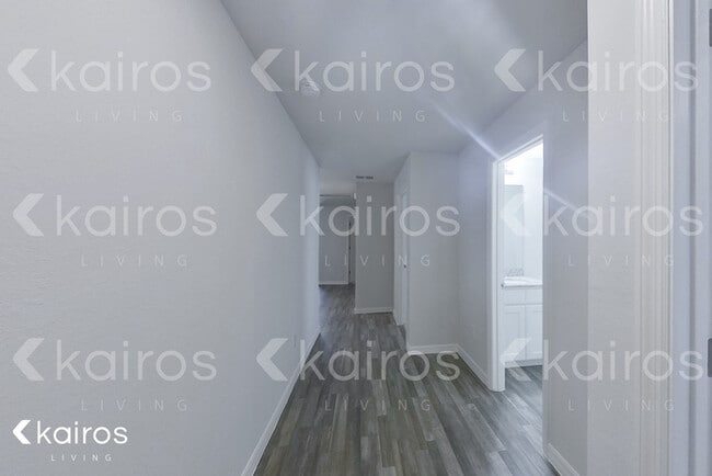 Photo - 1813 Lawn Ave