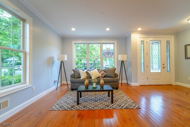 Photo - 9 Spalding Dr