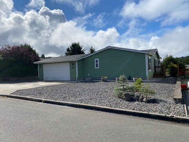 AVAILABLE September 15th! An Outdoor Enter... - AVAILABLE September 15th! An Outdoor Enter... House