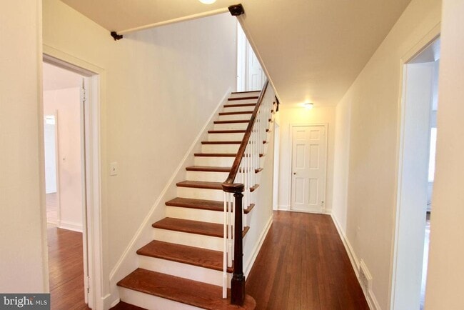 Building Photo - 104 Bayard Ave Rental