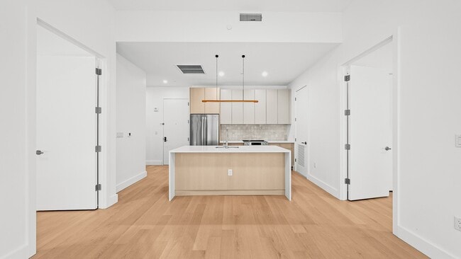 250 W 49th St Unit 2701