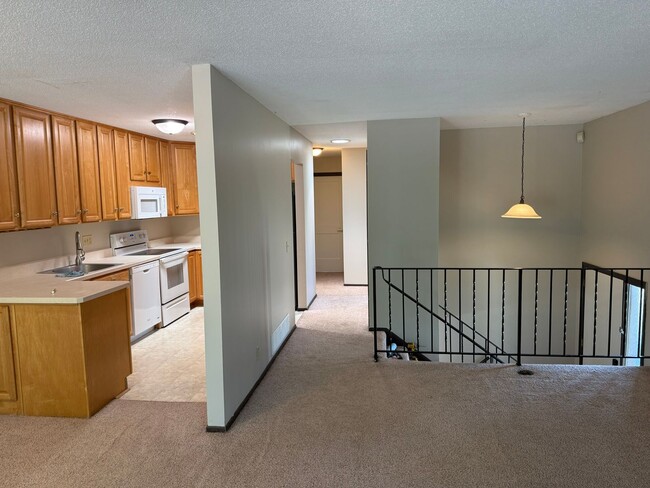 Photo - Awesome 3 bed unit