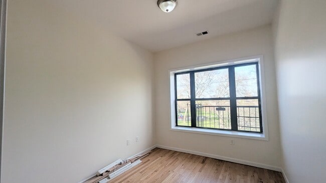 Photo - 215 Woodward St Unidad 8 Park View 2 BR