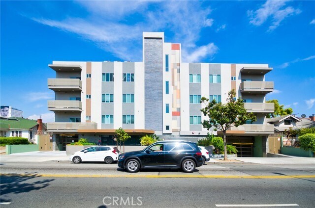 Building Photo - 820 S Wilton Pl Unit 304