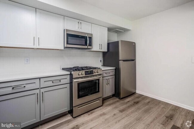 Building Photo - 1699 Yale Pl Unit 3BR-1603 Rental