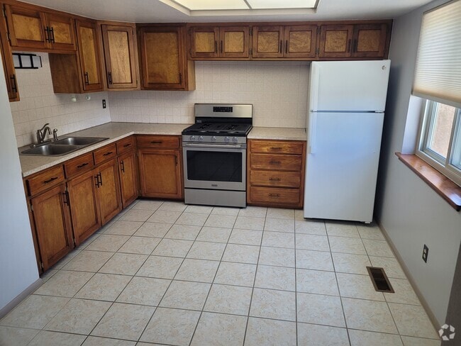 Building Photo - 1319 Pacheco Ct Unit b Rental