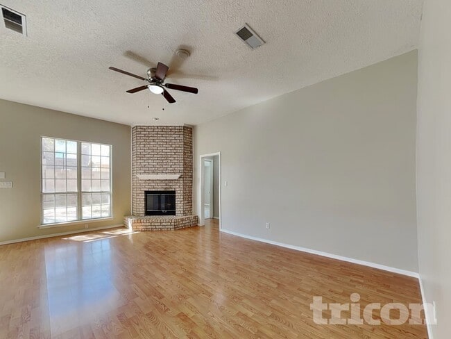 Photo - 8427 Rio Verde Pl NW