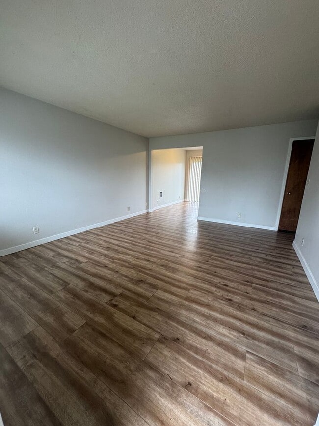 Photo - 21st Avenue Duplex Unit 1012-21st