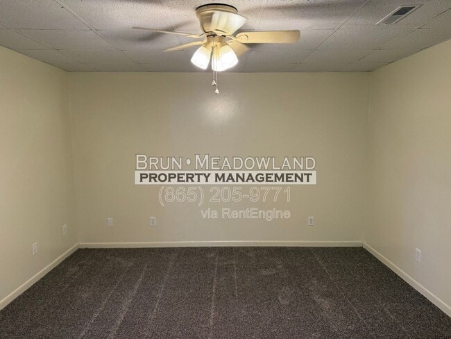 Photo - 1921 Meadowland Ln