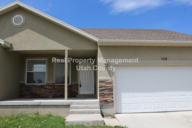 Photo - 749 North Devonshire Drive