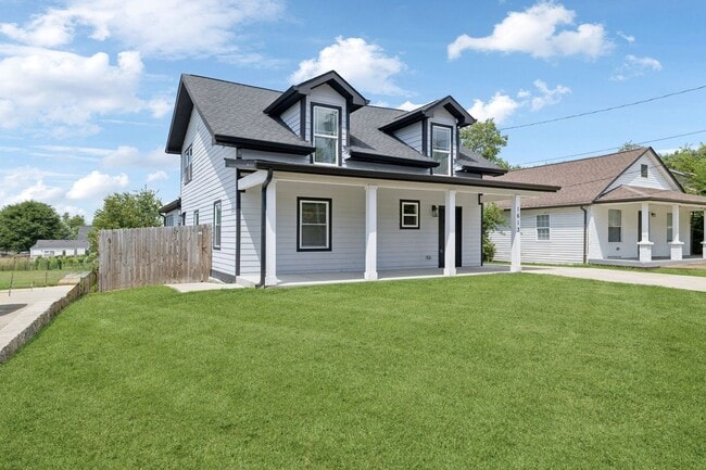 Photo - Beautifully Remodeled Home Just Minutes From Downtown Nashville