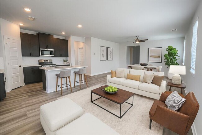 Photo - 201 Banff Dr