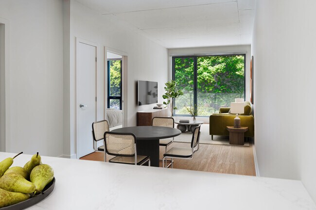 Photo - Bellevue MTL