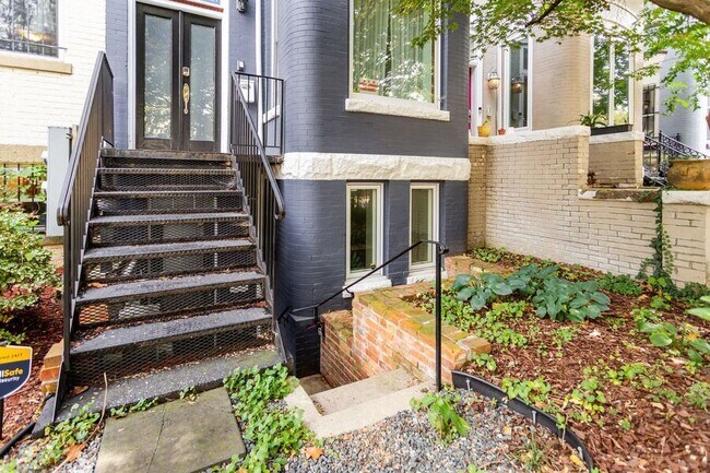 Photo - 3459 Holmead Pl NW