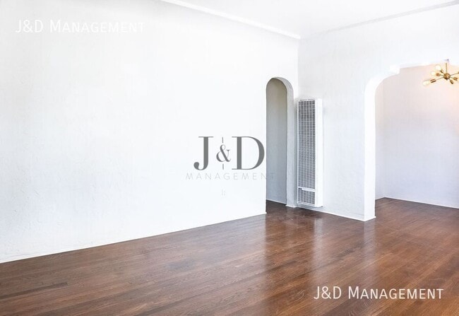 Photo - 2828 30th St