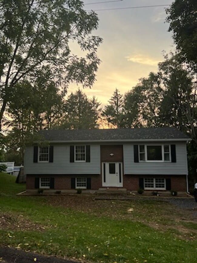 Photo - Charming Remodeled Single Home in Lemont, PA