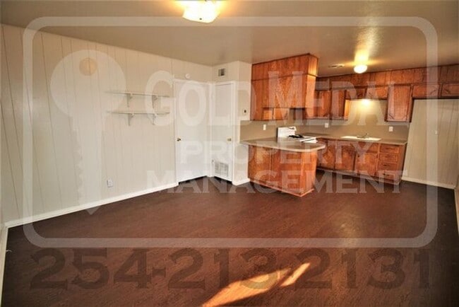 Photo - 801 Pecan Cir