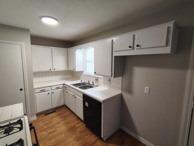 Photo - 1133 SE 14th St