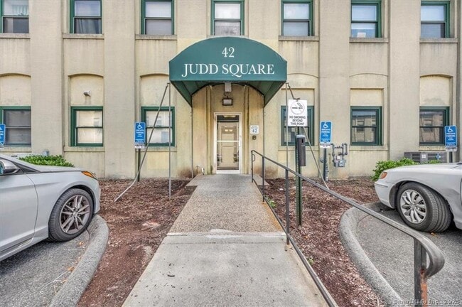 Building Photo - 438 Judd Square Unit 438