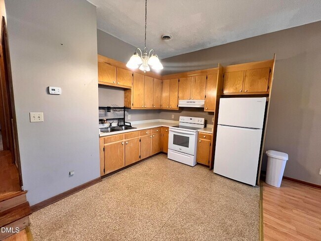 4921 Fairground Rd Unit B