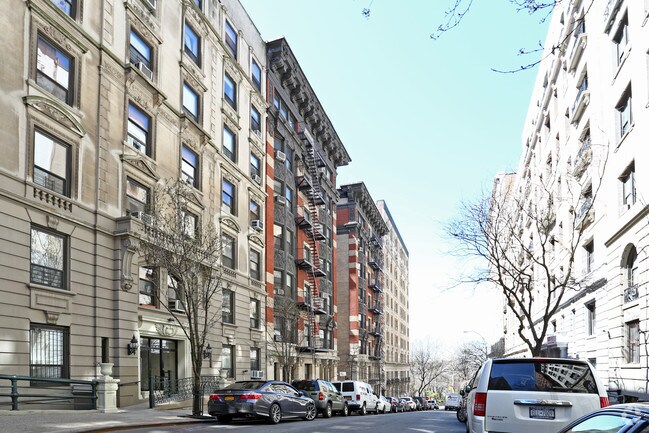 Photo - 310 W 99th St