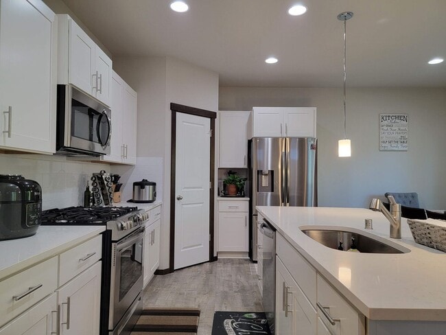 Photo - Available in May - 3bed home at The Reserve – Close to ferries, shopping and dining!