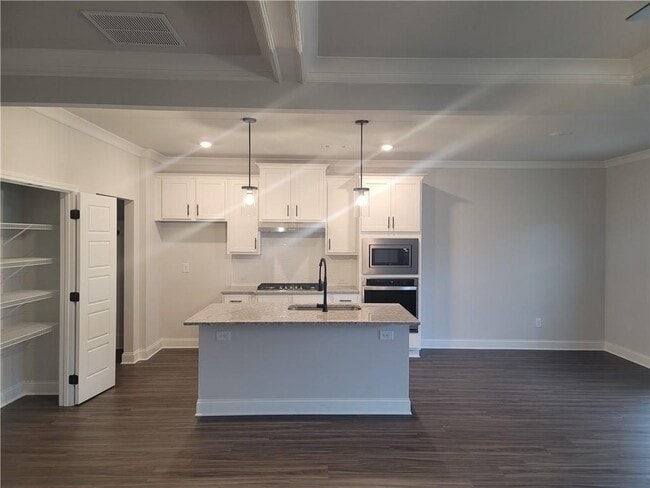 Photo - 2036 Westfall Wy