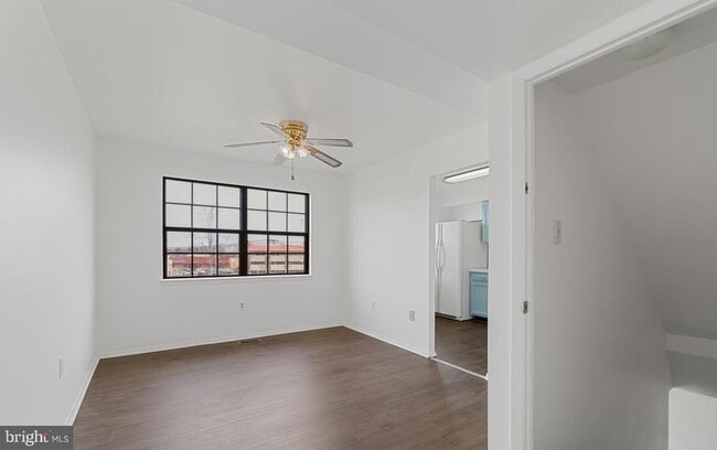 Photo - 21 Holland Hill Ct