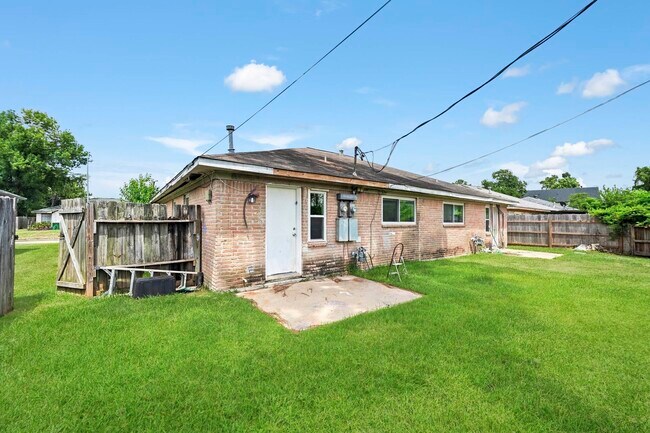 Photo - 7303 Housman Unidad B