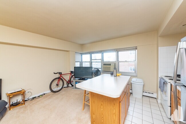 Photo - 4960 N Marine Dr Unit 918