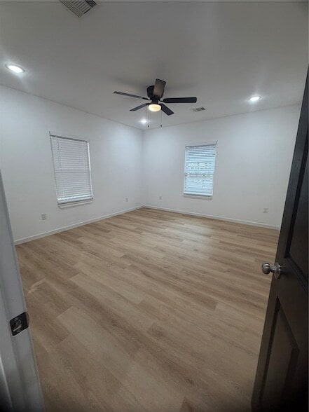 Photo - 711 Staitti St