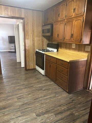 Photo - 501 Center St