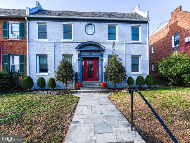 Photo - 913 Quincy St NE Unidad 3