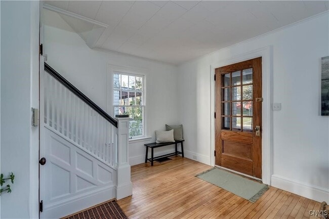 Photo - 213 N Pleasant St
