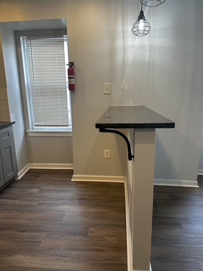 Photo - 50 E Washington Ln