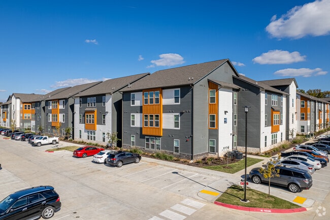Aspen Heights Fayetteville