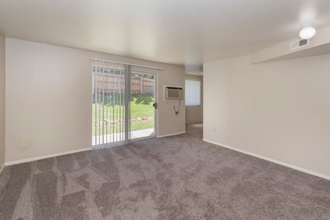 Summit Creek Apartments