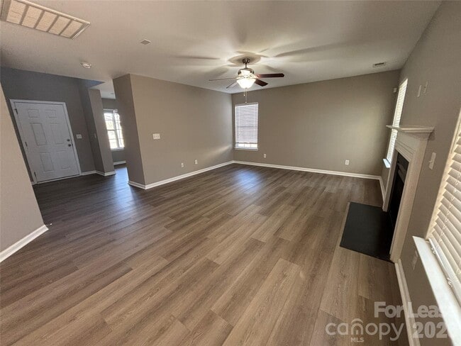 Photo - 169 Morning Sun Dr