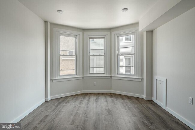 Photo - 324 Darby Rd Unit 1R