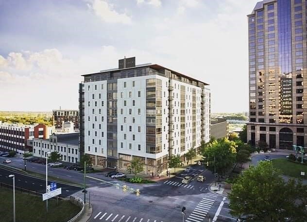 The Locks Tower Apartments For Rent In Richmond Va Forrent Com