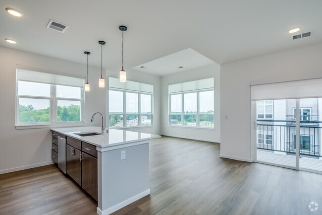2BR, 2BA - 1,322SF - Kitchen
