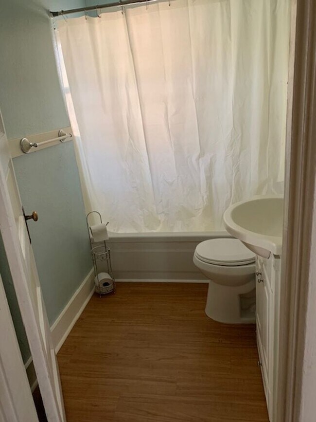 Photo - Charming 20's home