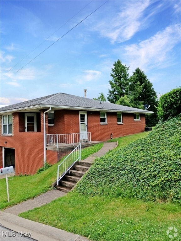 Building Photo - 98 Summers St Rental