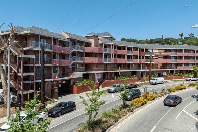 Building Alternate - South Glen