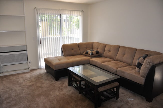 Mira Monte Apartments