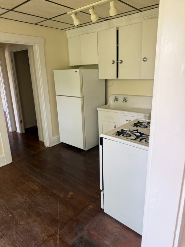 Photo - 130 Stone St Unit 5