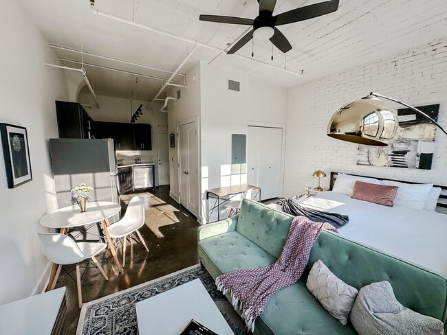 Photo - 701 E 2nd St N Unidad ID1075282P