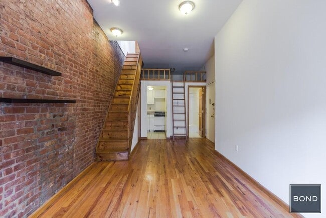 Building Photo - 59 W 73rd St Rental